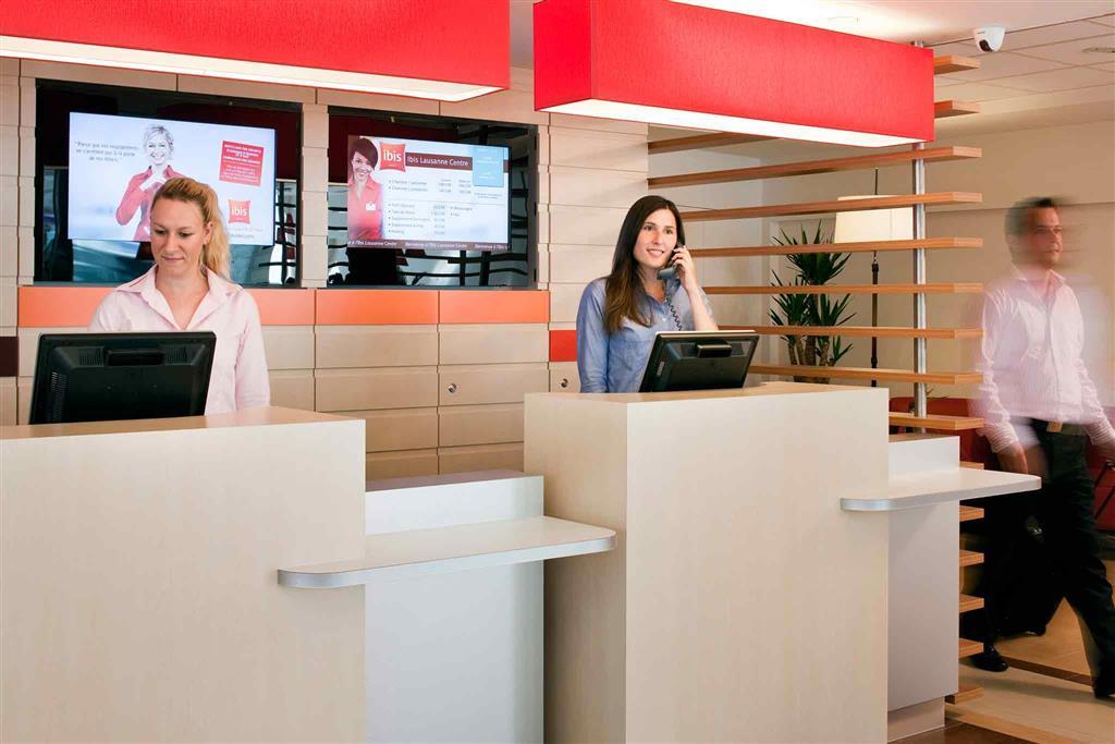 Ibis Lausanne Centre Exterior foto