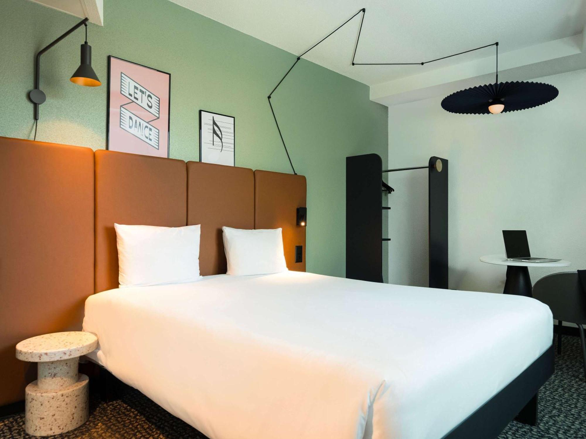 Ibis Lausanne Centre Exterior foto